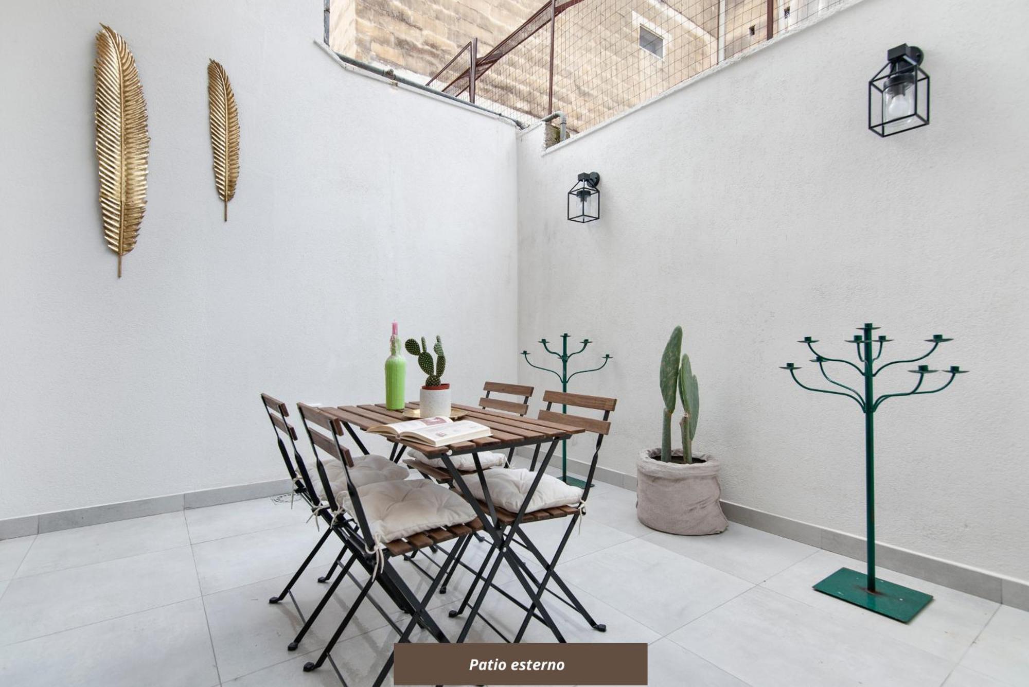 La Galla House - Sit Apartment Lecce Bagian luar foto